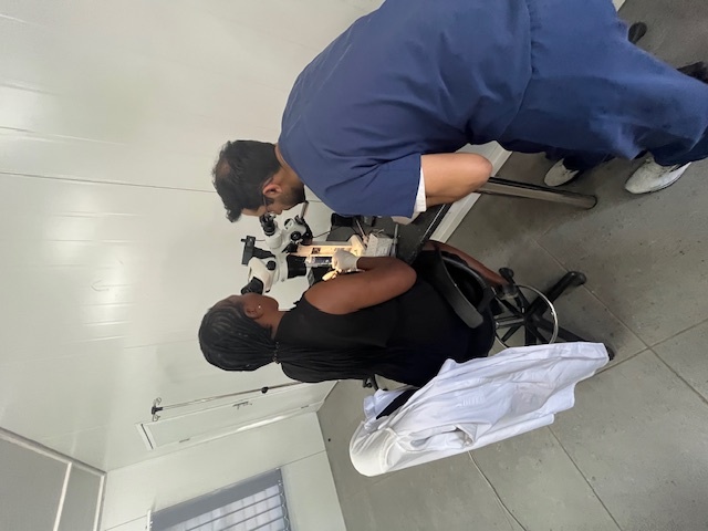 Dr. Kanwal Matharu provided hands-on instruction for 4 second year residents in preparing for surgery, wet lab optimizing, and tying sutures for corneal repair.